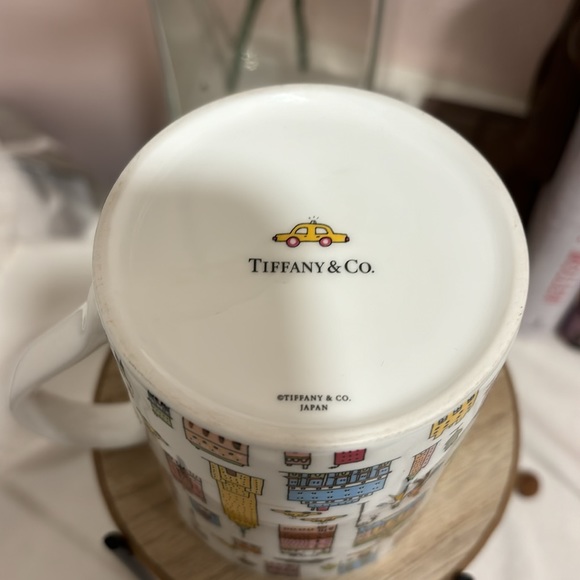 Tiffany & Co. 5th Avenue New York City Landmark Shopping Coffee Mug / Tea Cup - Picture 5 of 5